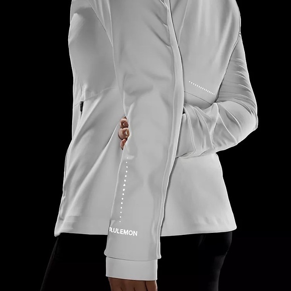 NWT Lululemon Cross Rare Chill Jacket Hooded RepelShell - Picture 9 of 11